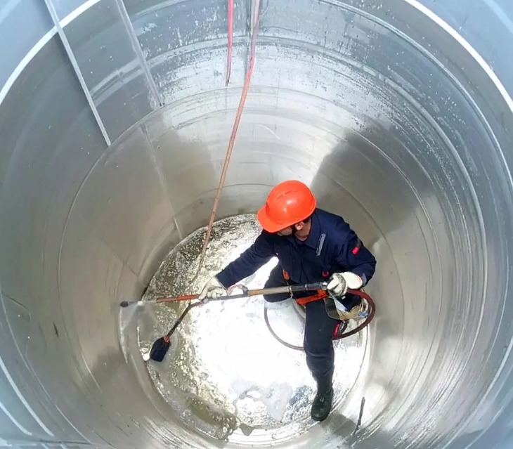 تنظيف خزانات المياه بالرياض